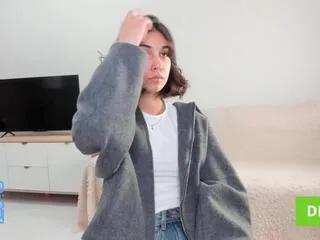 Offline dionna_hutts on Flirt4Free