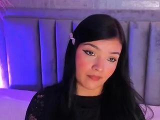 Freechat emma_blossom on Flirt4Free