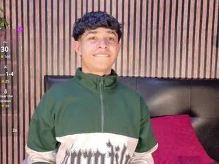 Offline felipe_villareal on Flirt4Free