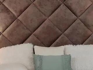 Offline jaqueline_merlot on Flirt4Free