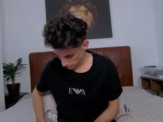 Offline leon_lovett on Flirt4Free