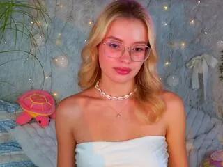 lily_rooney on Flirt4Free 