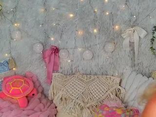 lily_rooney on Flirt4Free 