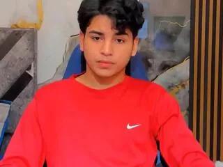 Offline lord_mackhenzy on Flirt4Free