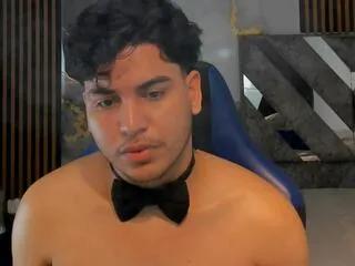 Offline lord_mackhenzy on Flirt4Free