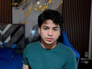 Offline lord_mackhenzy on Flirt4Free
