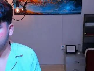 Offline lord_mackhenzy on Flirt4Free