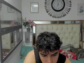 Offline luis_cardona on Flirt4Free