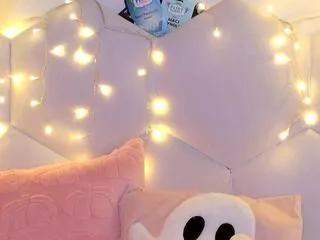 Freechat maci_reynolds on Flirt4Free