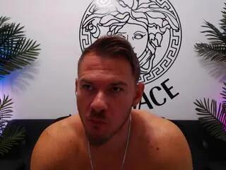 Offline marco_riciardo on Flirt4Free