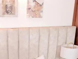 mia_donatti — Freechat on Flirt4Free