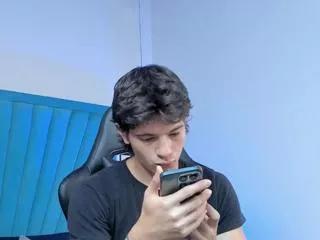 Freechat oliver_renard on Flirt4Free