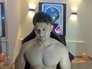 Offline oliver_whitee on Flirt4Free