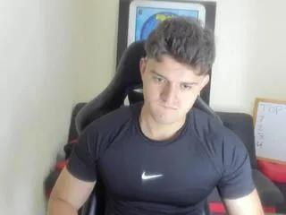 Offline oliver_whitee on Flirt4Free