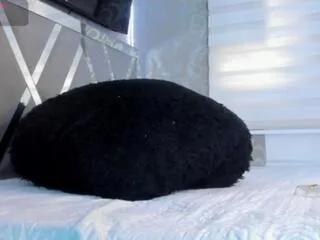 Freechat reynel_castro on Flirt4Free