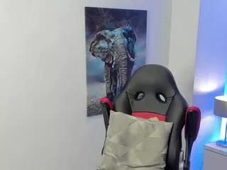 Offline tony_petrov on Flirt4Free