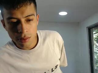 will_be on Flirt4Free 