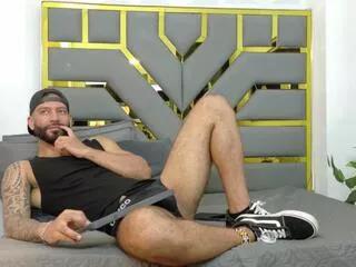 Freechat yorby_maxx on Flirt4Free