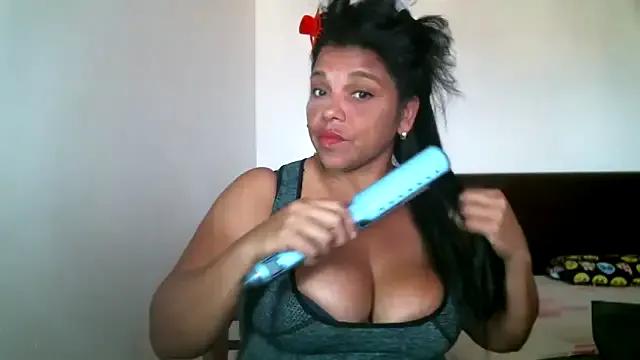 Freechat afrodhita_hot on StripChat