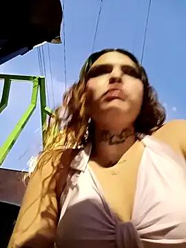 Freechat Alis_1327 on StripChat