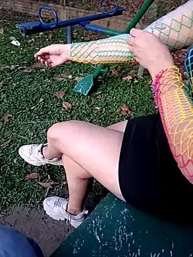 Freechat Alis_1327 on StripChat