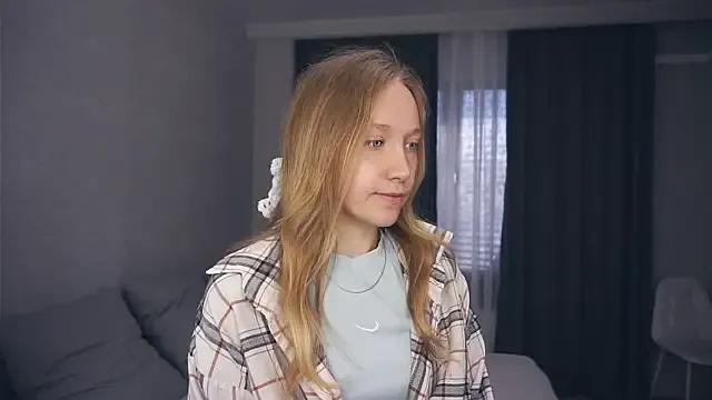 StripChat EarnestineGyllenband is Freechat EarnestineGyllenband — Gentle touch my neck