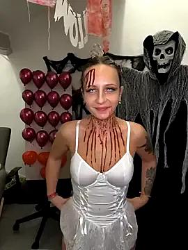 StripChat emma4xxx is Freechat emma4xxx — BALLOOWEEN !