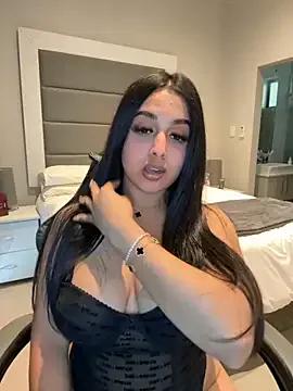 LilMisIndianx — Spread legs +rub clit