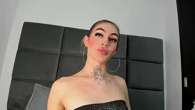 StripChat Lizz_Luna is Freechat Lizz_Luna — LET'S SEE HOW A MAN HAS LIZZ FUCKS