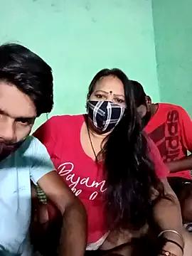 Group LoveOnStream on StripChat