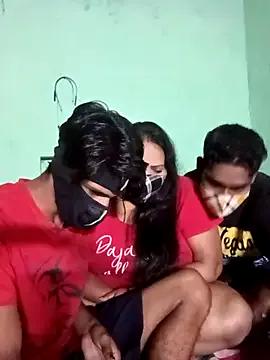 Group LoveOnStream on StripChat