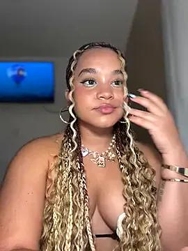 StripChat Lucy_wilson5 is Freechat Lucy_wilson5 — Domi on my clitoris