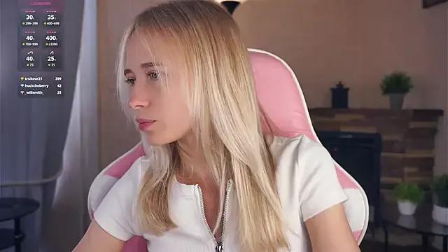 Freechat LynetBurby on StripChat