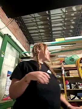 Freechat MADAME-ARLETTE on StripChat