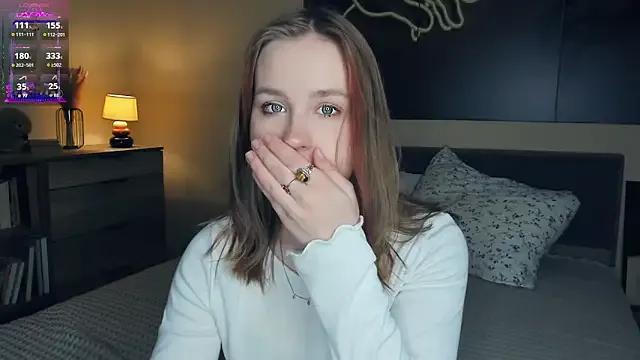 Freechat MaliaBourraine on StripChat