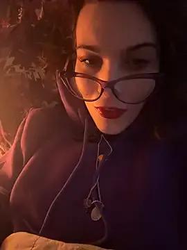 StripChat Regina_5 is Freechat Regina_5 — Live di saluto post operazione