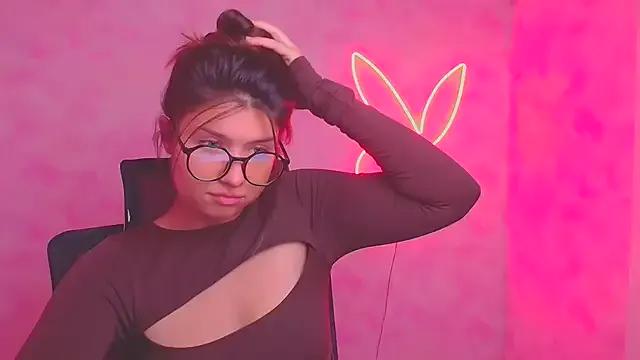 Freechat Sandra_Curly on StripChat