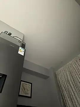 Freechat slimcateee on StripChat