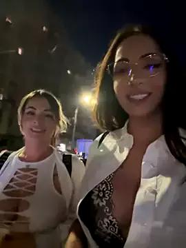 Freechat The_Spice_Girls on StripChat