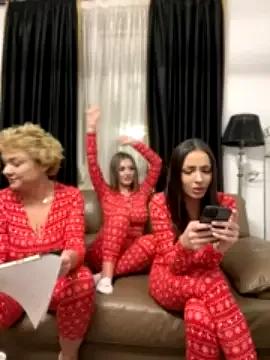 Freechat The_Spice_Girls on StripChat