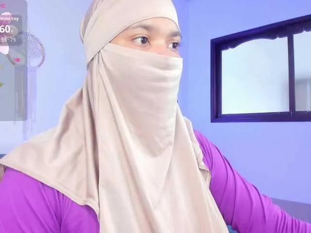 Aura-cuutee —                     .