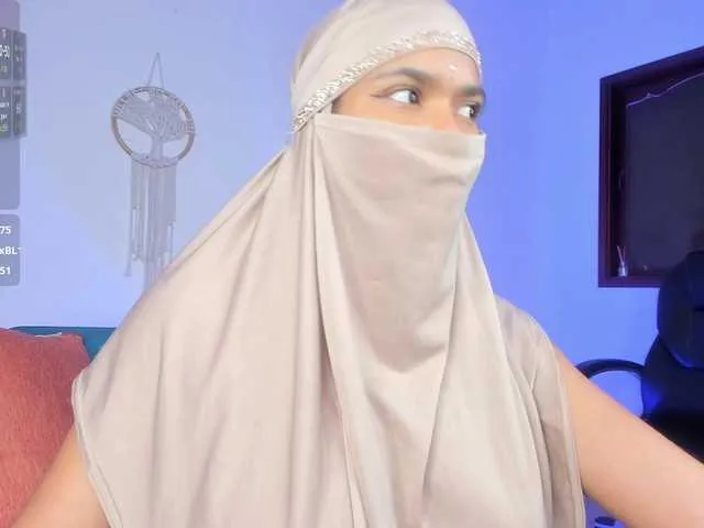 Aura-cuutee on BongaCams 