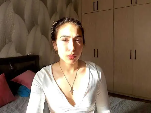 Offline Bambiiiii on BongaCams