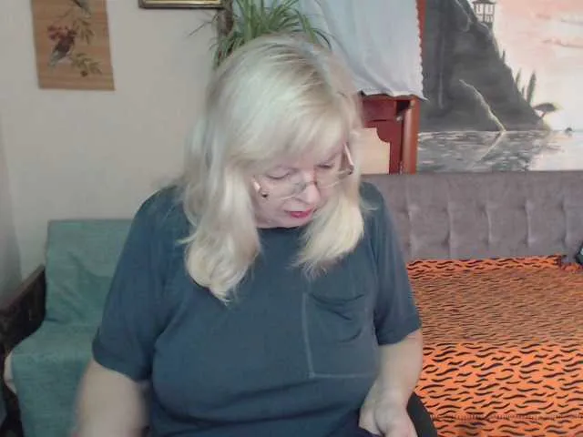 BarbaraBlondy — I love to flirt with a stranger by giving him my huge smile, this way he knows i am into him, i never have the courage to make the first step but I have alot of fantasies from having sex in different places; secluded places, semi-public, and exotic...