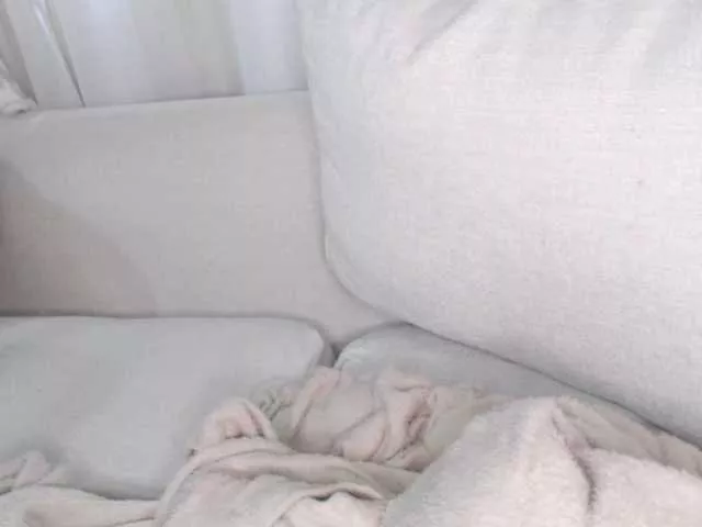 Freechat bigboobsh on BongaCams