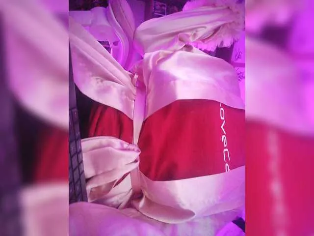 Offline britt-grey on BongaCams