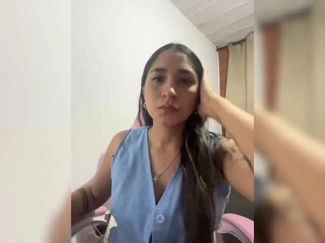 Offline britt-grey on BongaCams