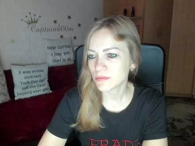 Offline CherishSia on BongaCams