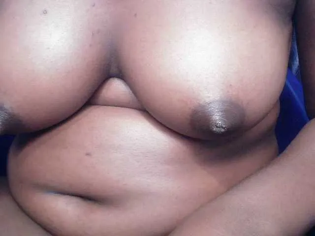 Chocoslut22 on BongaCams 