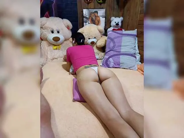 Cottoncandy1-1 on BongaCams 